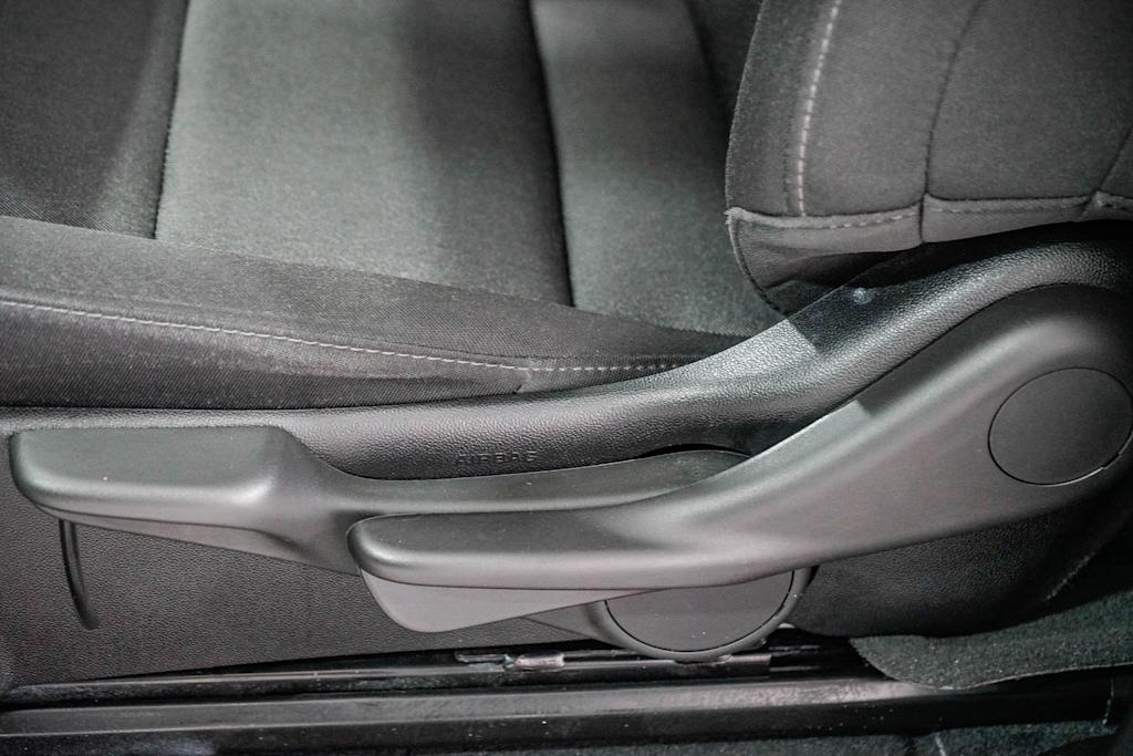 Thumbnail: 2024 Chevrolet Colorado - 23