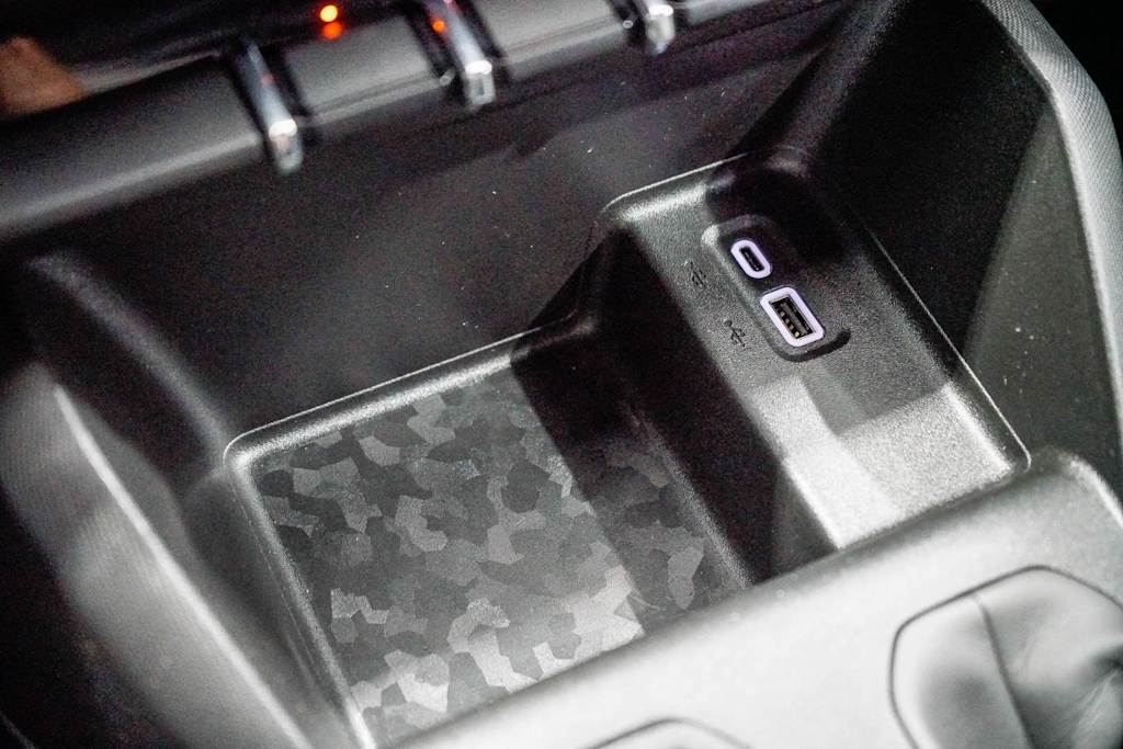 Thumbnail: 2024 Chevrolet Colorado - 24