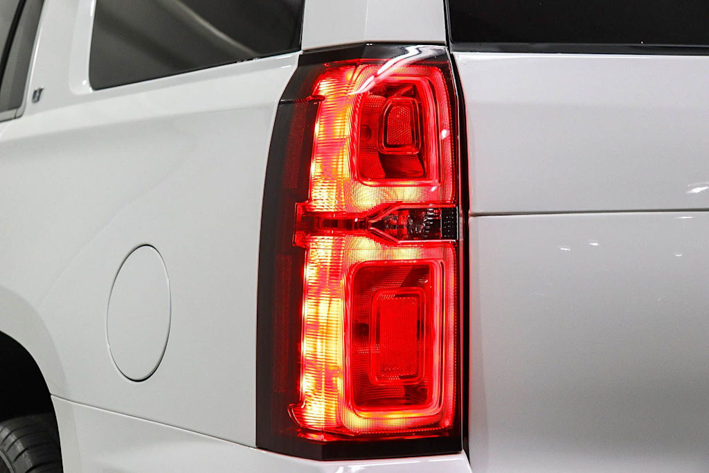 Thumbnail: 2017 Chevrolet Tahoe - 23