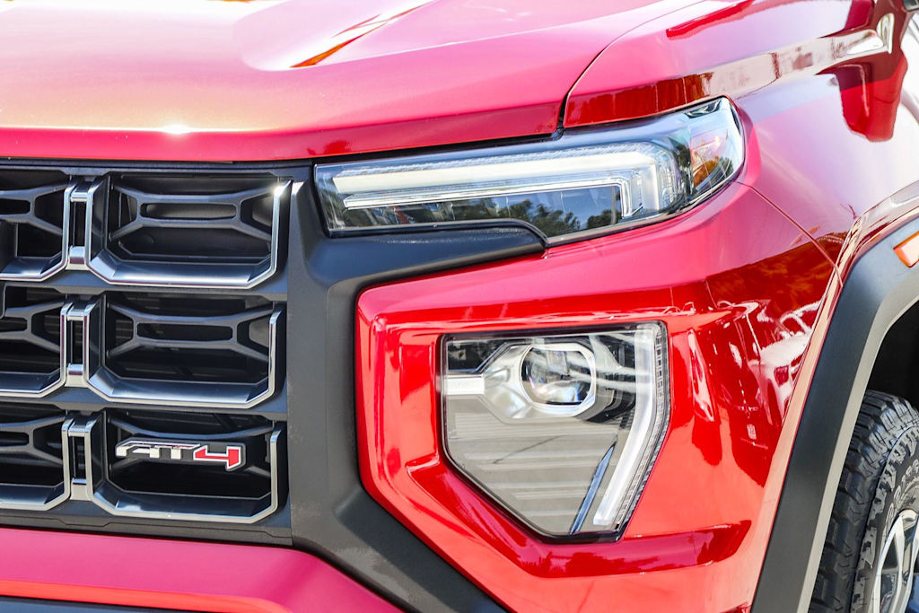 Thumbnail: 2024 GMC Canyon - 19