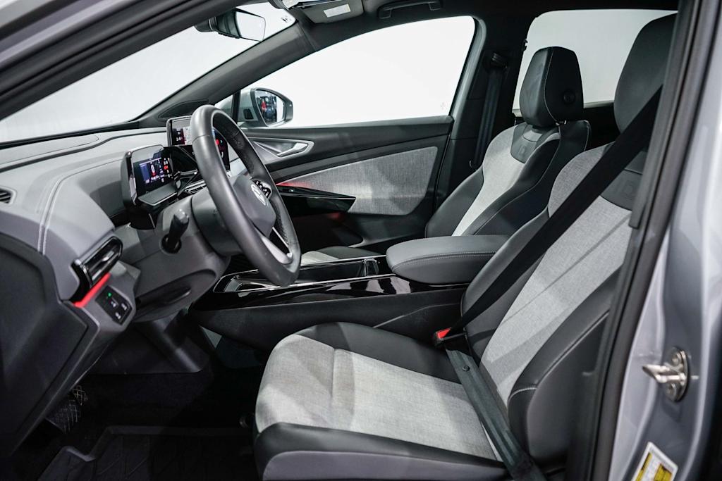 Thumbnail: 2023 Volkswagen ID.4 - 9