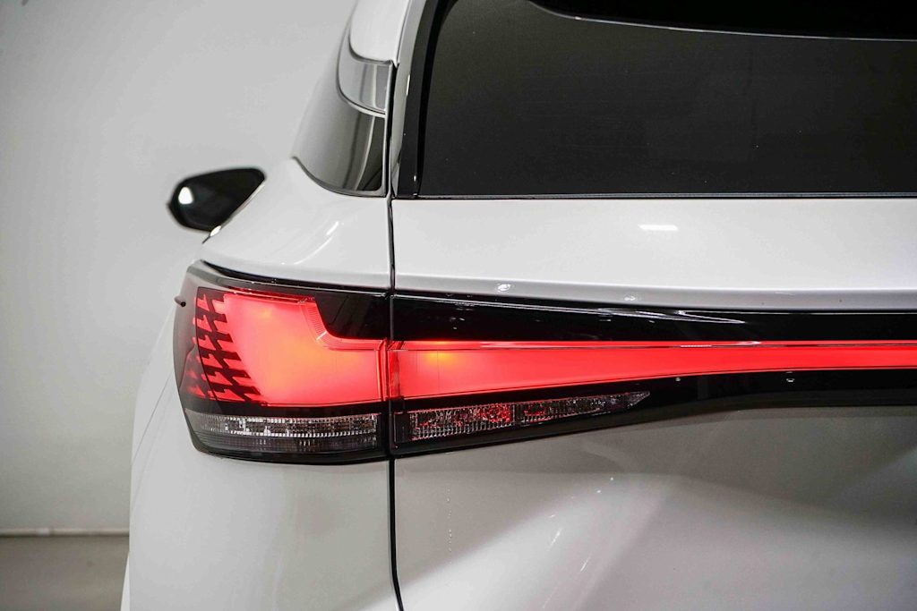 Thumbnail: 2024 Lexus RX - 23