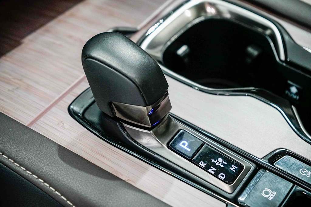 Thumbnail: 2024 Lexus RX - 15