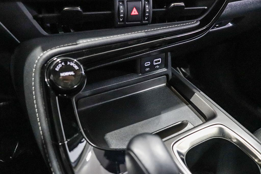 Thumbnail: 2024 Lexus ES - 27