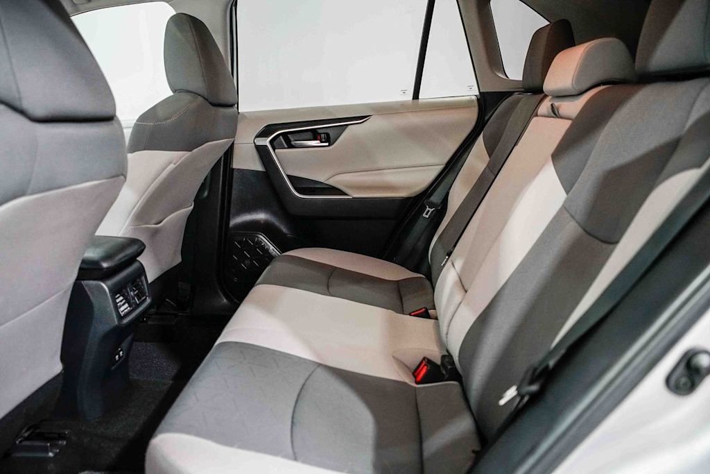 Thumbnail: 2019 Toyota RAV4 - 12