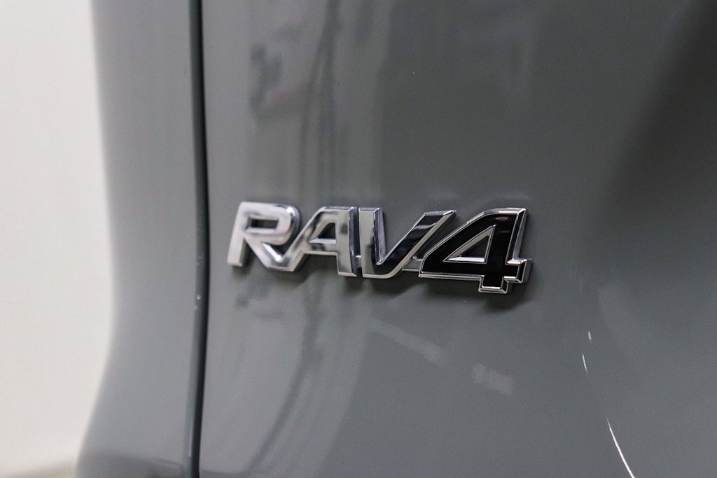 Thumbnail: 2023 Toyota RAV4 - 23