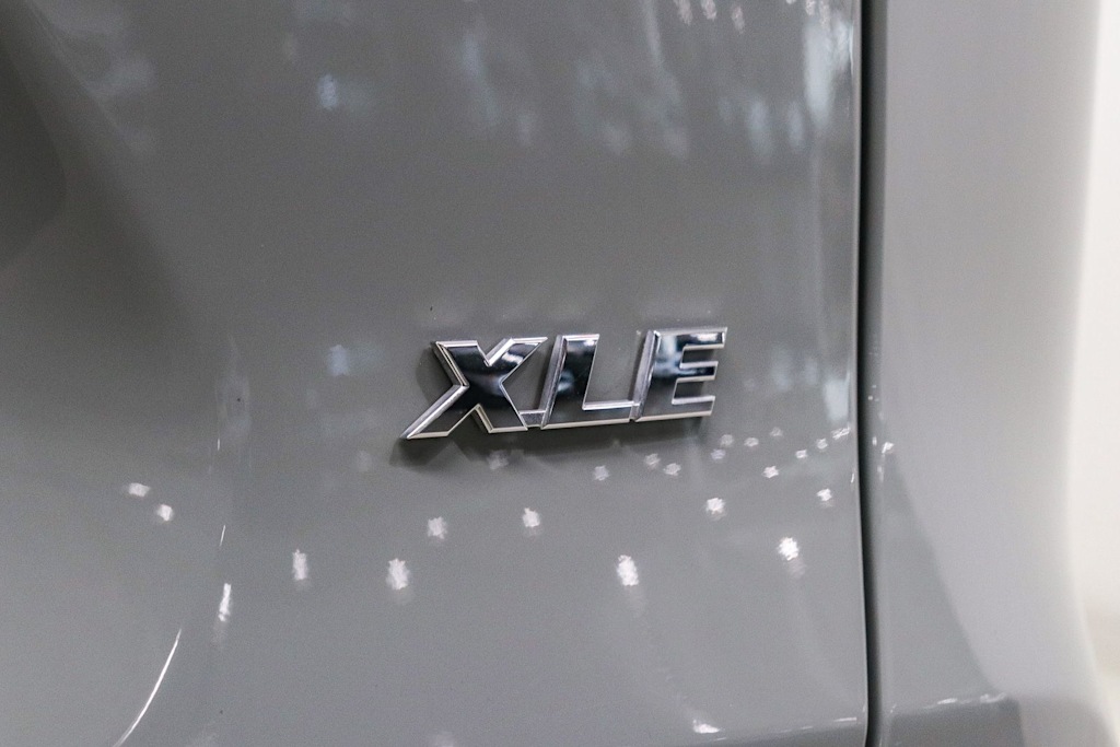 Thumbnail: 2023 Toyota RAV4 - 24