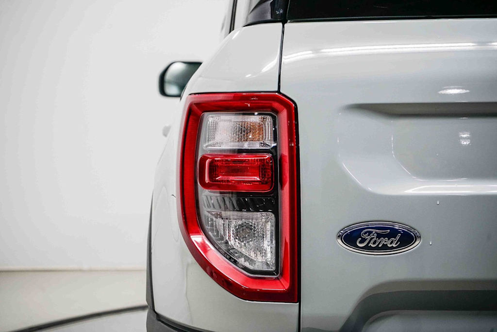 Thumbnail: 2022 Ford Bronco Sport - 22