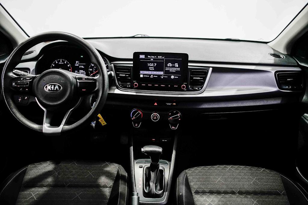 Thumbnail: 2021 Kia Rio - 2
