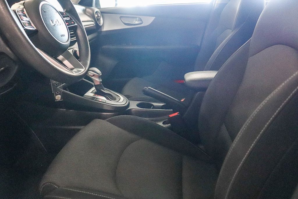 Thumbnail: 2023 Kia Forte - 10