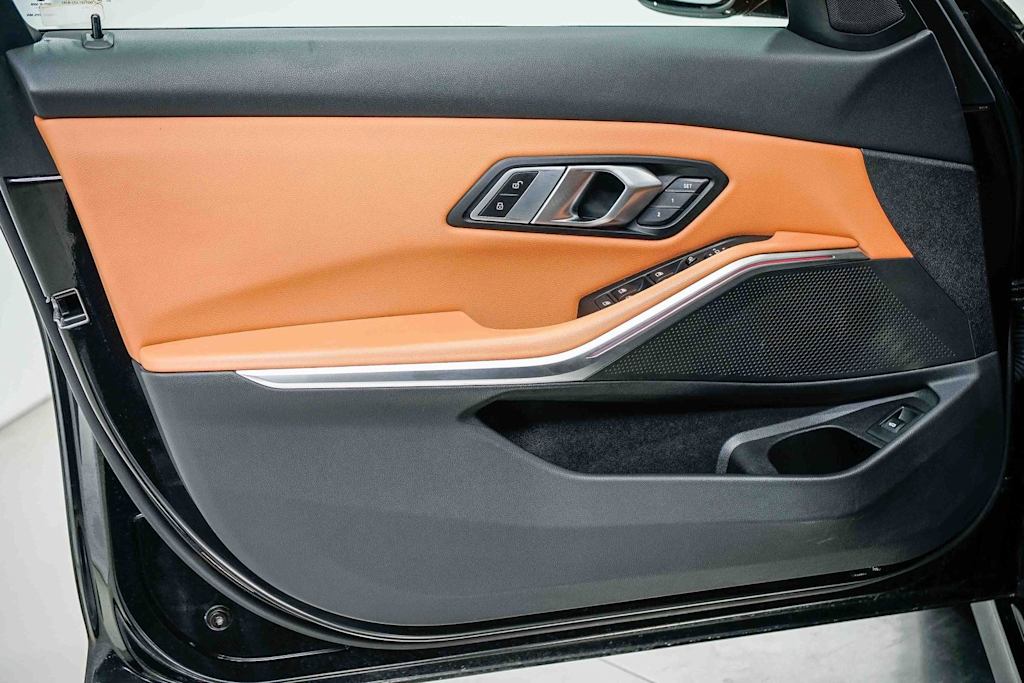 Thumbnail: 2023 BMW 3 Series - 22