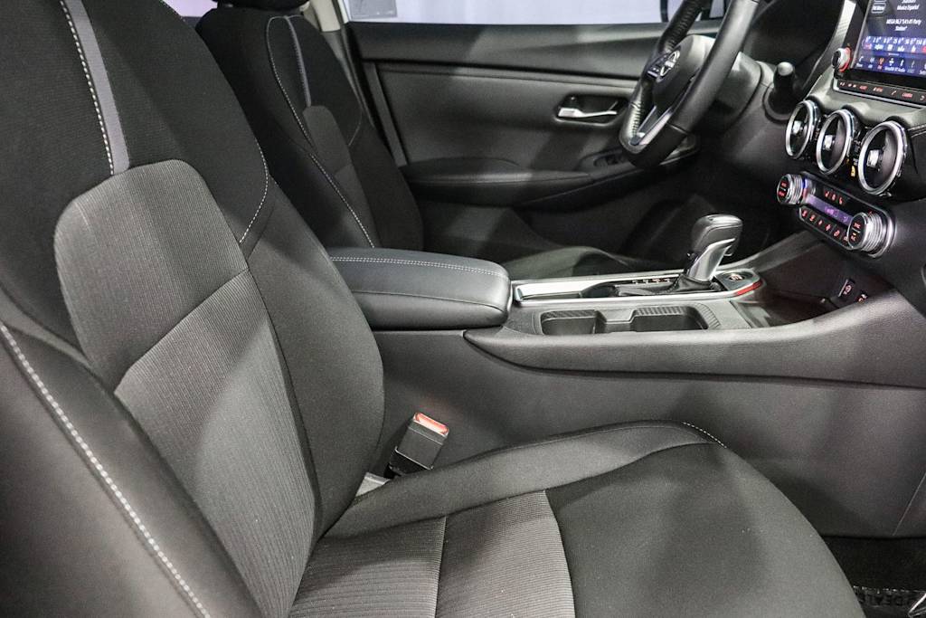 Thumbnail: 2024 Nissan Sentra - 9