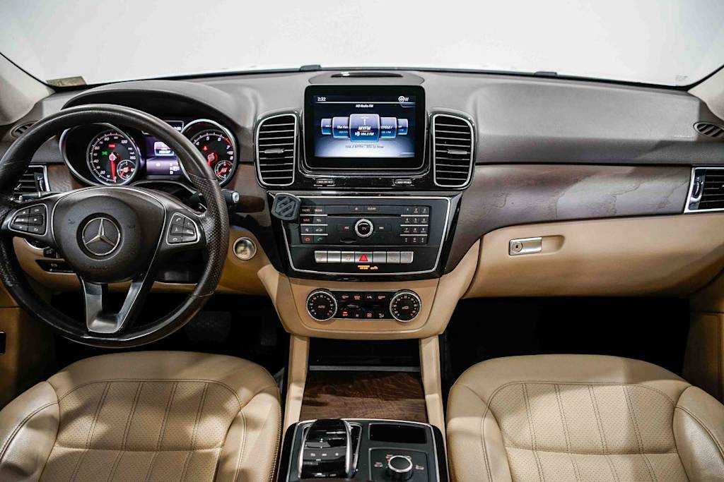 Thumbnail: 2017 Mercedes-Benz GLE - 2