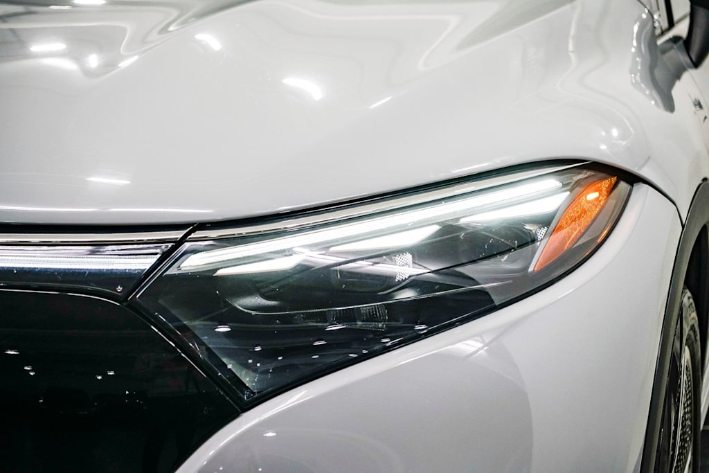 Thumbnail: 2023 Mercedes-Benz EQS - 18