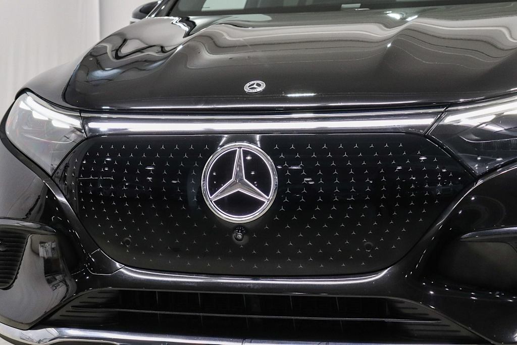 Thumbnail: 2023 Mercedes-Benz EQS - 18