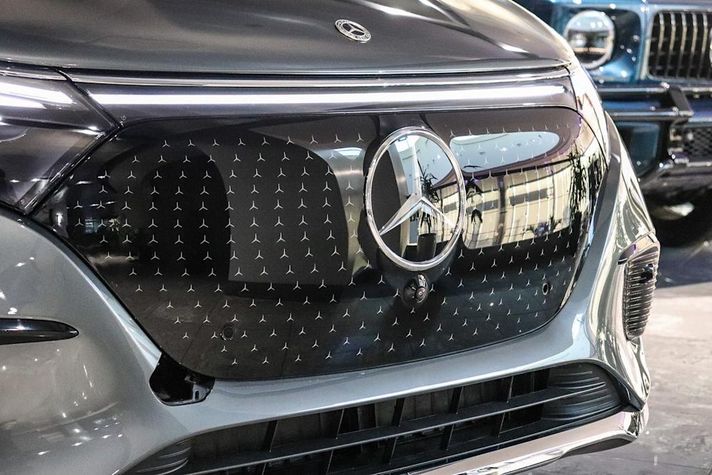 Thumbnail: 2026 Mercedes-Benz EQS - 6