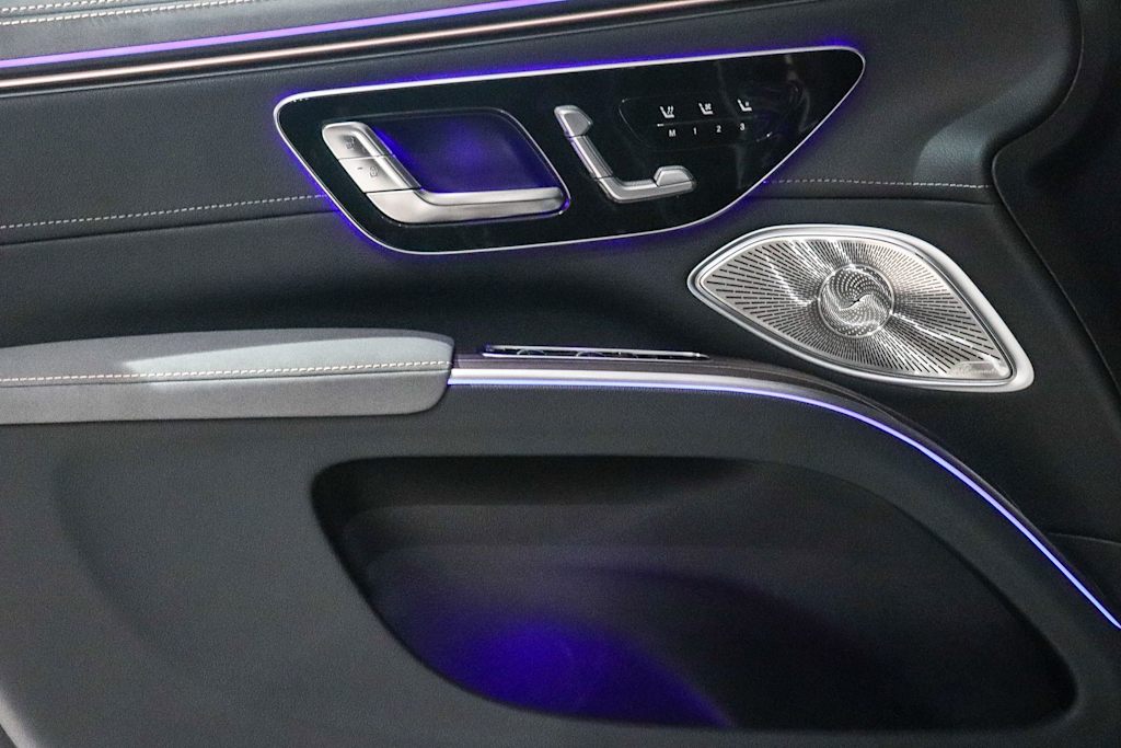 Thumbnail: 2026 Mercedes-Benz EQS - 24