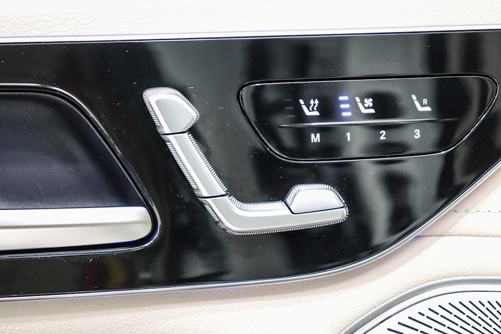 Thumbnail: 2024 Mercedes-Benz EQS - 24