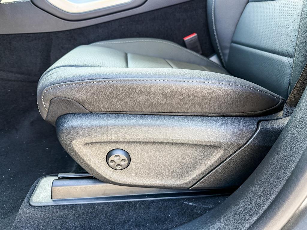 Thumbnail: 2025 Mercedes-Benz GLE - 24