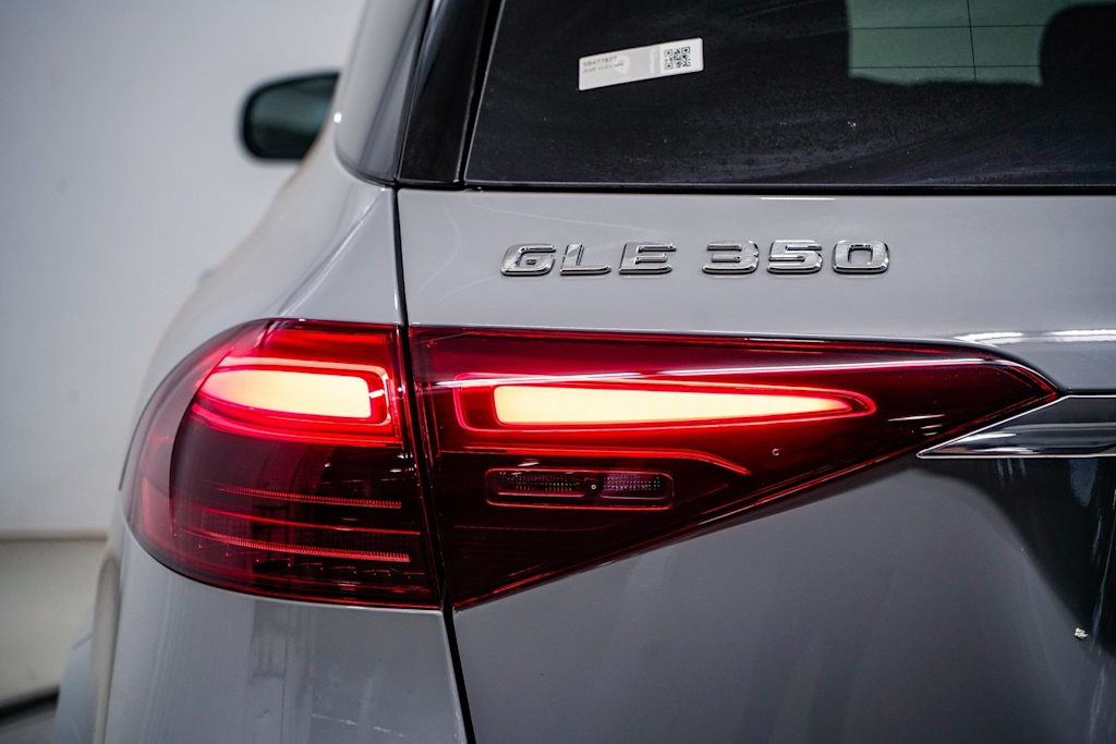 Thumbnail: 2025 Mercedes-Benz GLE - 21