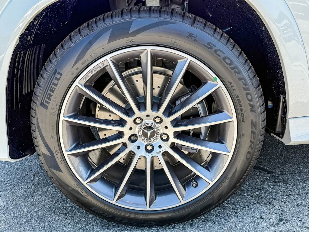 Thumbnail: 2025 Mercedes-Benz GLE - 18