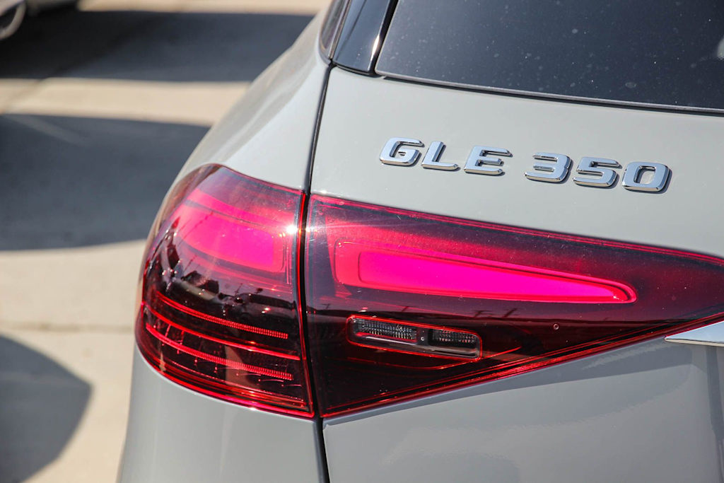 Thumbnail: 2026 Mercedes-Benz GLE - 20