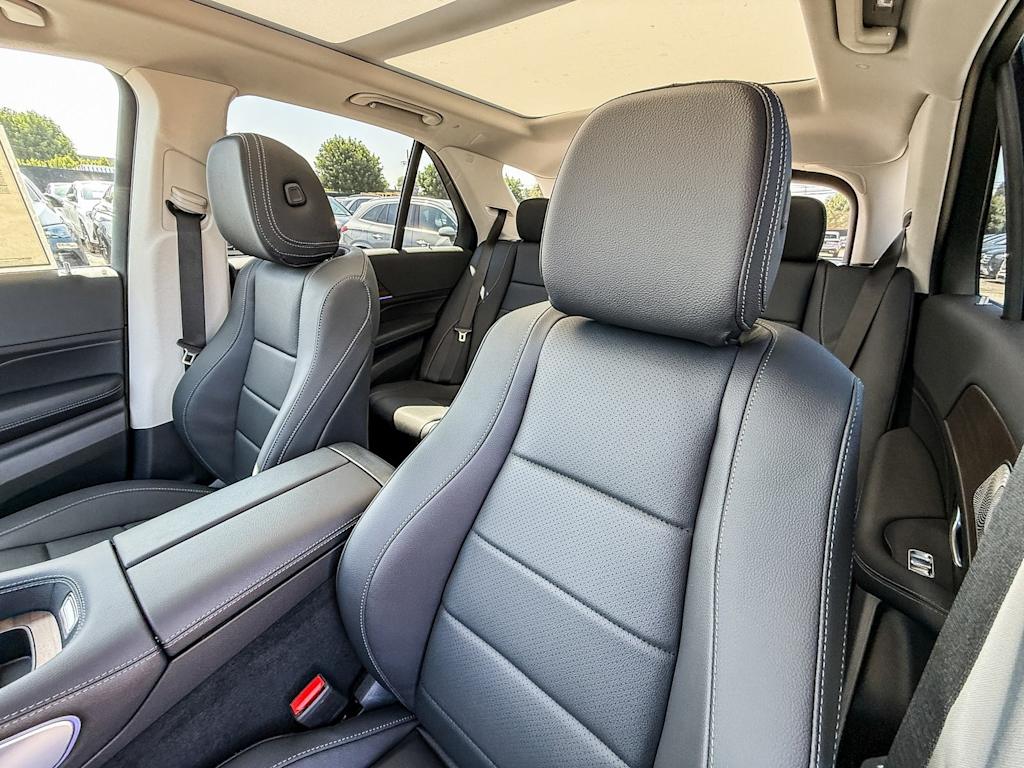 Thumbnail: 2025 Mercedes-Benz GLE - 27