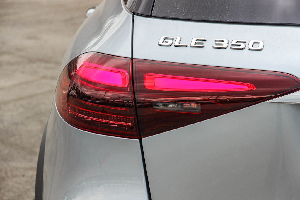 Thumbnail: 2026 Mercedes-Benz GLE - 18