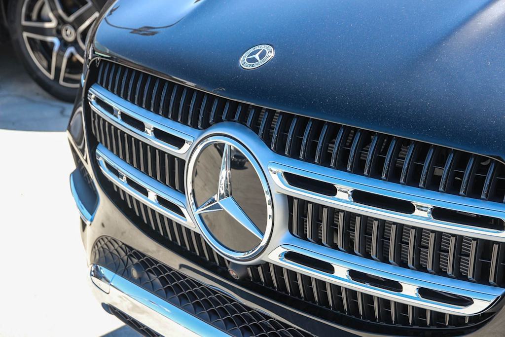 Thumbnail: 2026 Mercedes-Benz GLE - 6