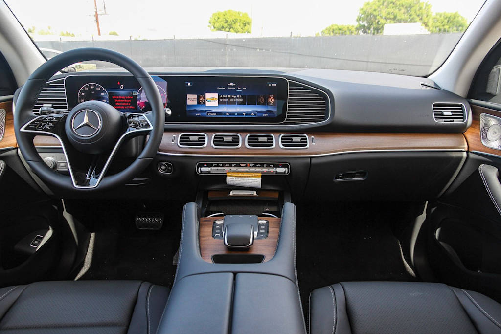 Thumbnail: 2026 Mercedes-Benz GLE - 2