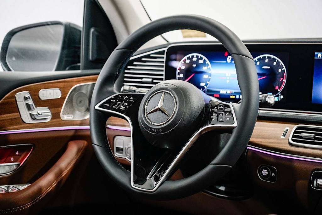 Thumbnail: 2025 Mercedes-Benz GLE - 13