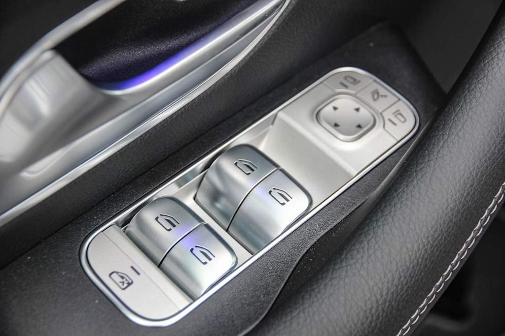 Thumbnail: 2026 Mercedes-Benz GLE - 24