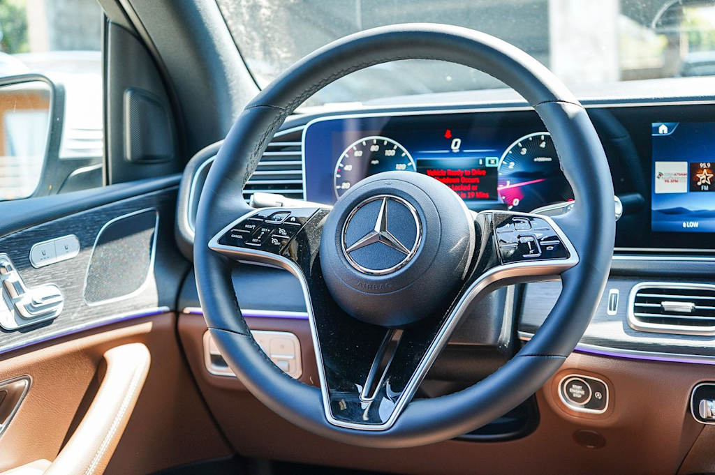 Thumbnail: 2026 Mercedes-Benz GLE - 12