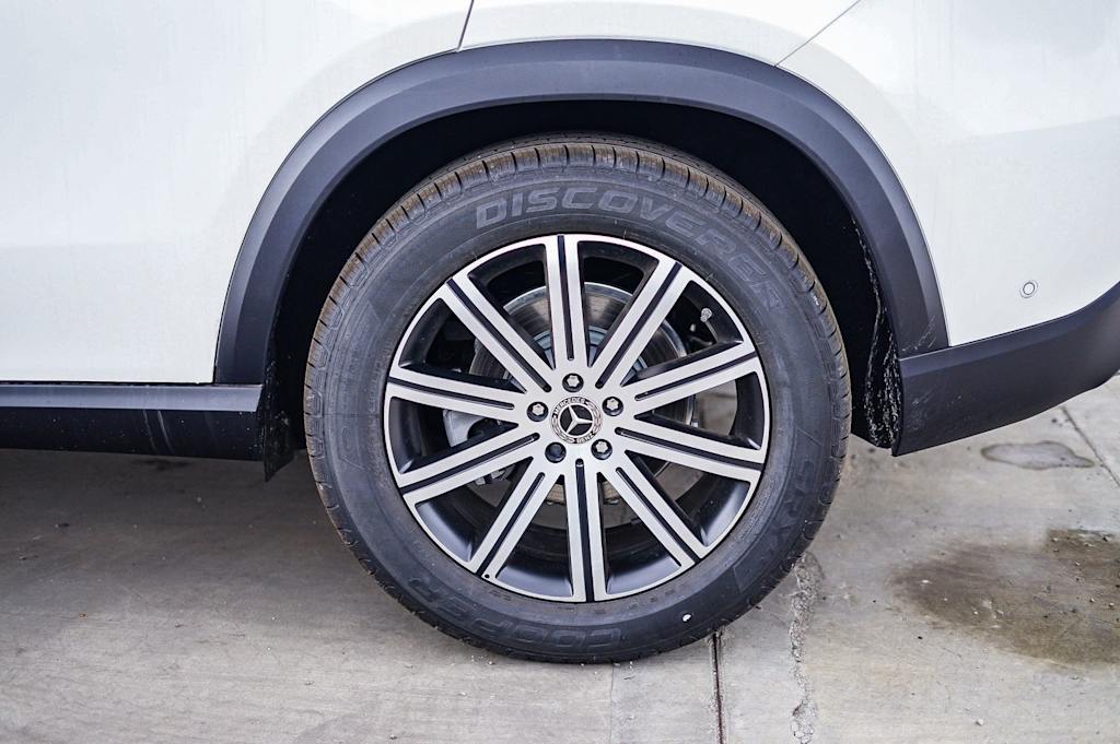 Thumbnail: 2026 Mercedes-Benz GLE - 18