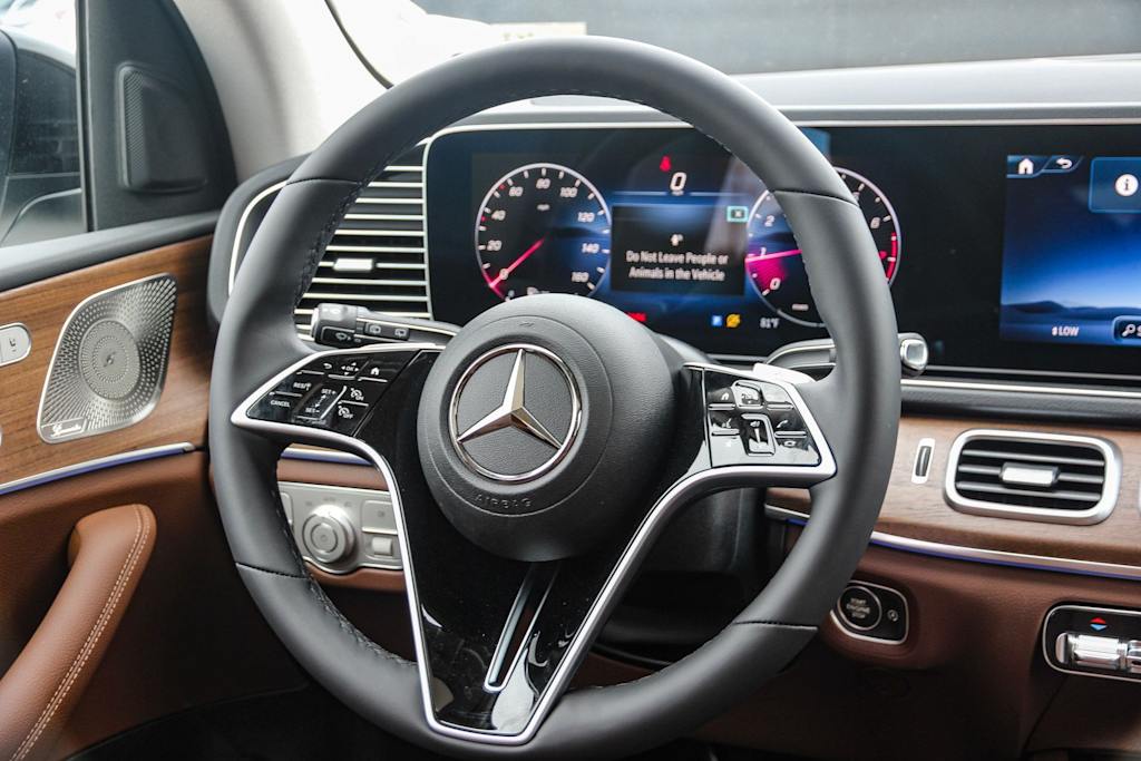 Thumbnail: 2026 Mercedes-Benz GLE - 9