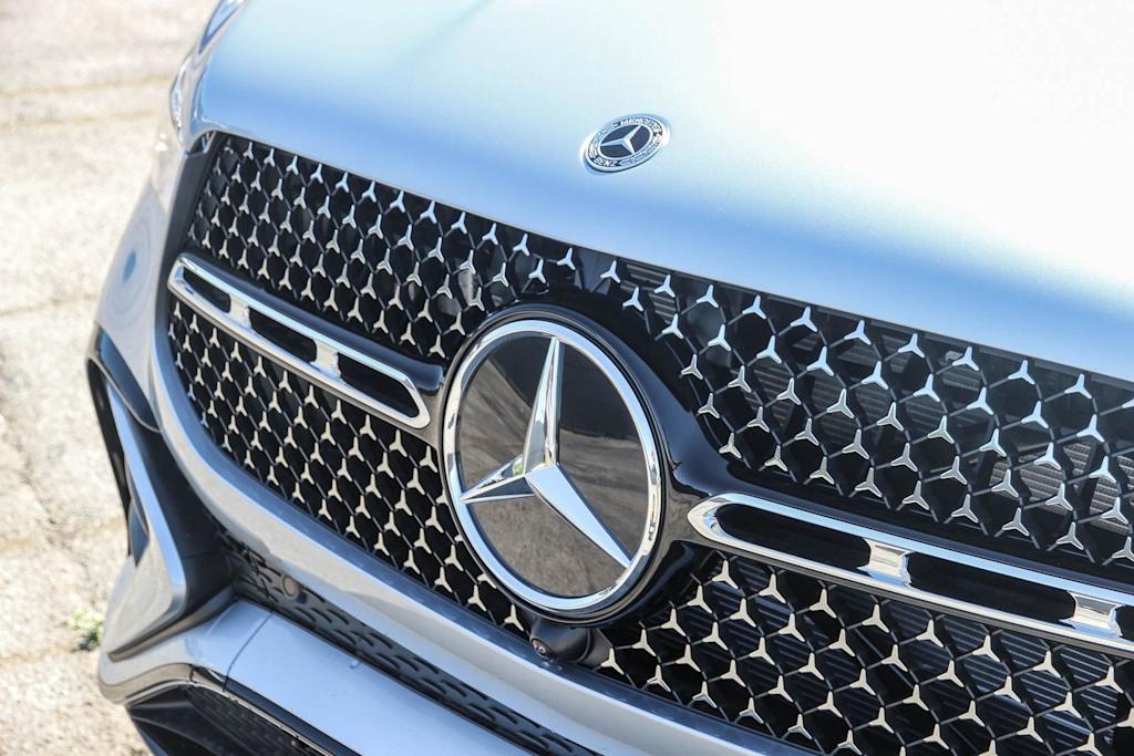 Thumbnail: 2026 Mercedes-Benz GLE - 6
