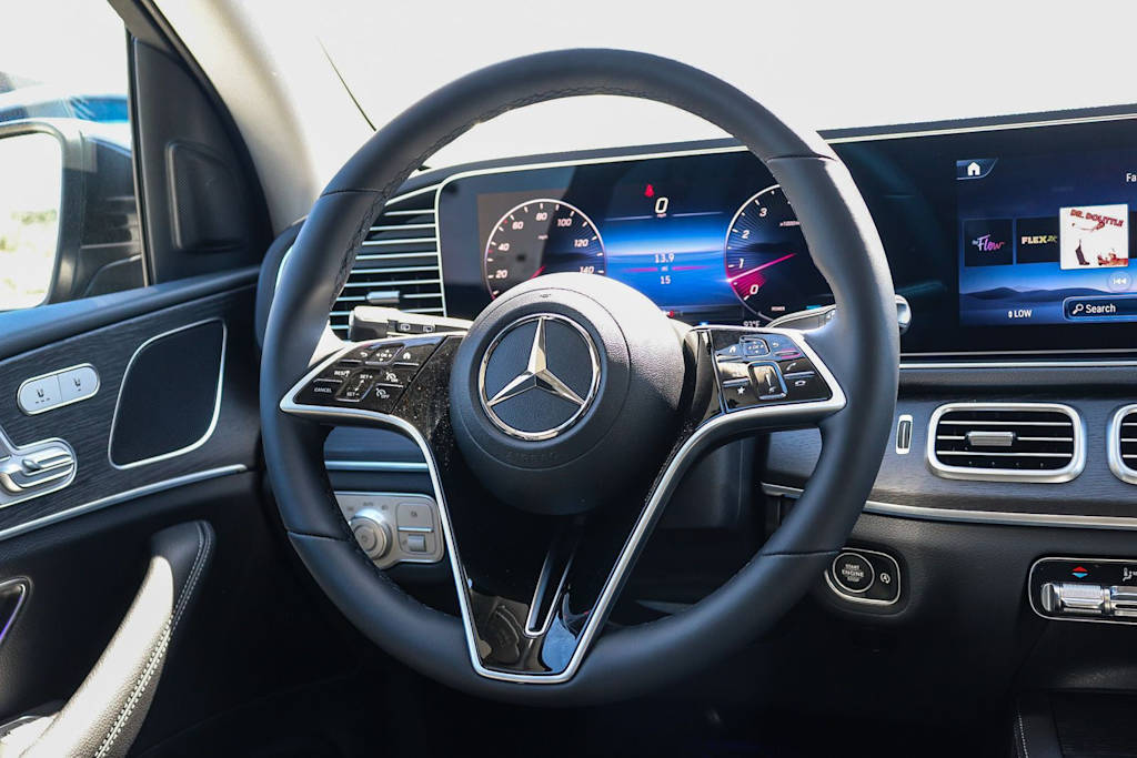 Thumbnail: 2026 Mercedes-Benz GLE - 2