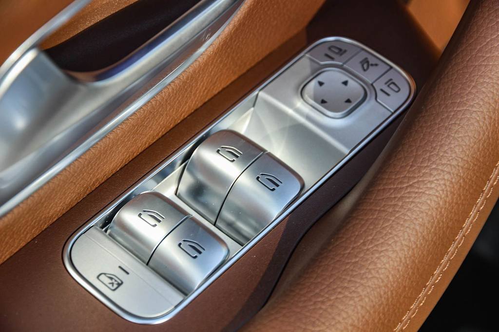 Thumbnail: 2026 Mercedes-Benz GLE - 24