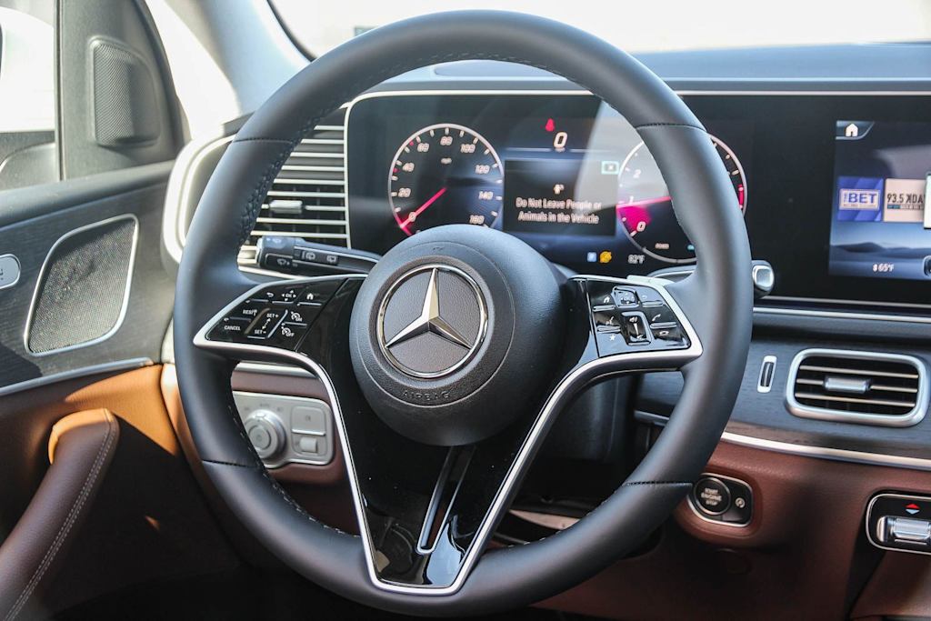 Thumbnail: 2026 Mercedes-Benz GLE - 9