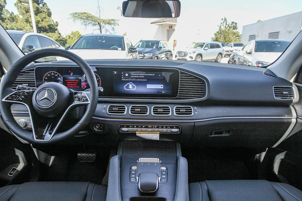 Thumbnail: 2026 Mercedes-Benz GLE - 2