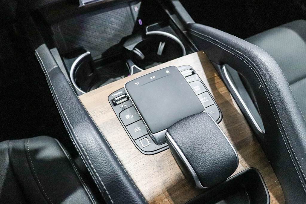 Thumbnail: 2026 Mercedes-Benz GLE - 12