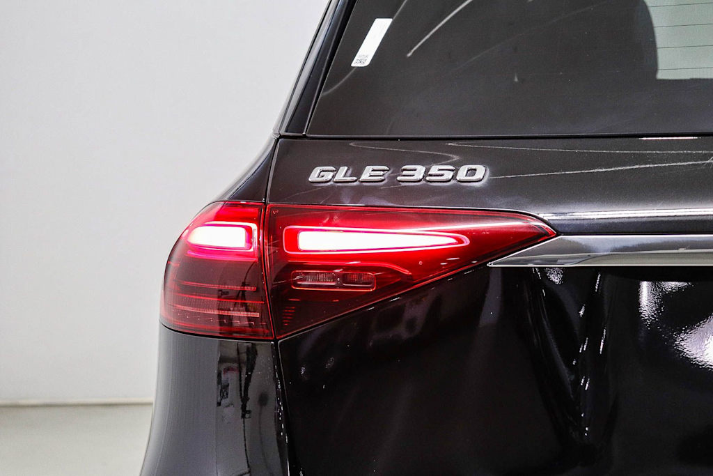 Thumbnail: 2026 Mercedes-Benz GLE - 21
