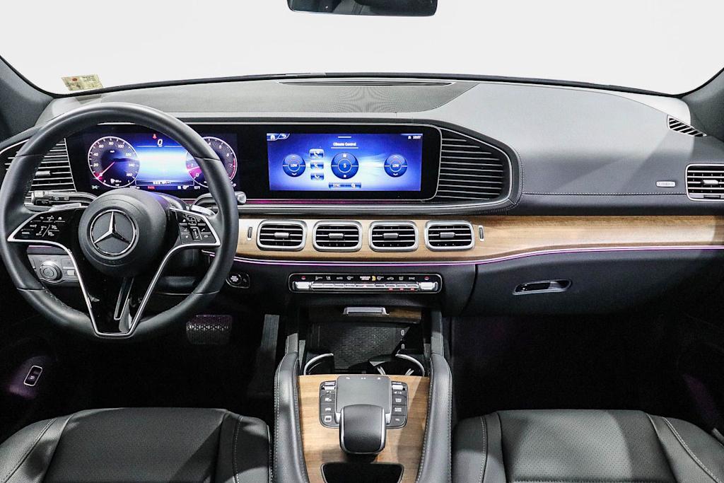 Thumbnail: 2026 Mercedes-Benz GLE - 2