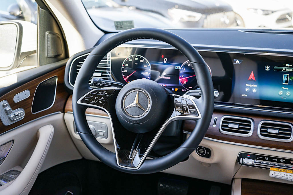 Thumbnail: 2026 Mercedes-Benz GLE - 13