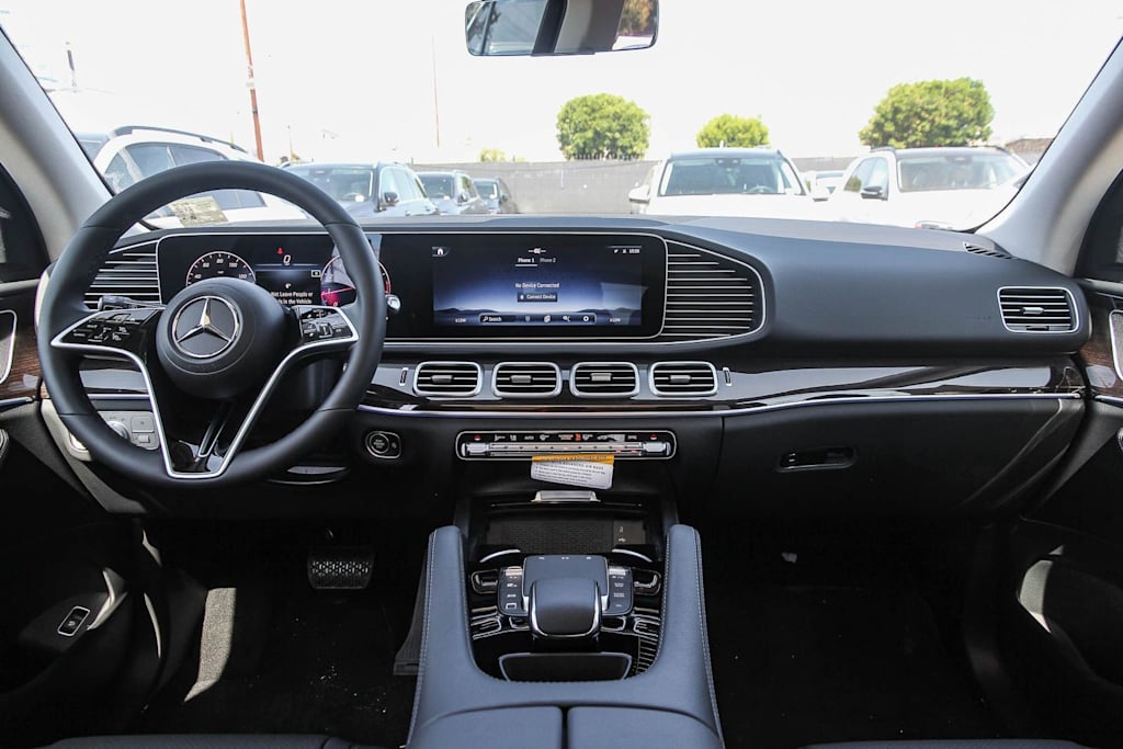Thumbnail: 2026 Mercedes-Benz GLE - 2