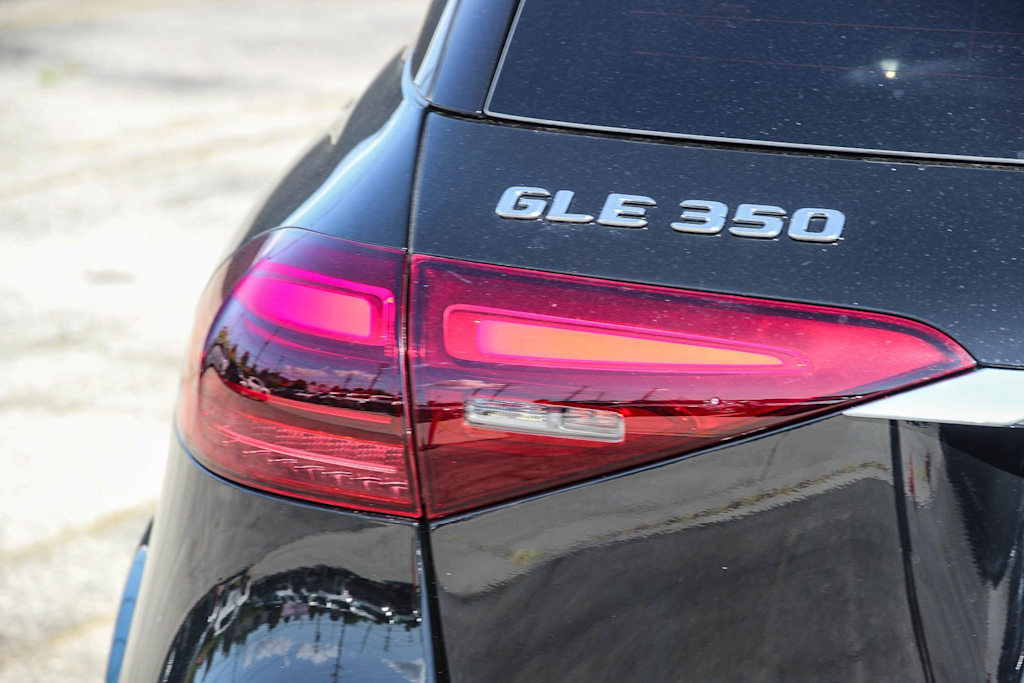 Thumbnail: 2026 Mercedes-Benz GLE - 18