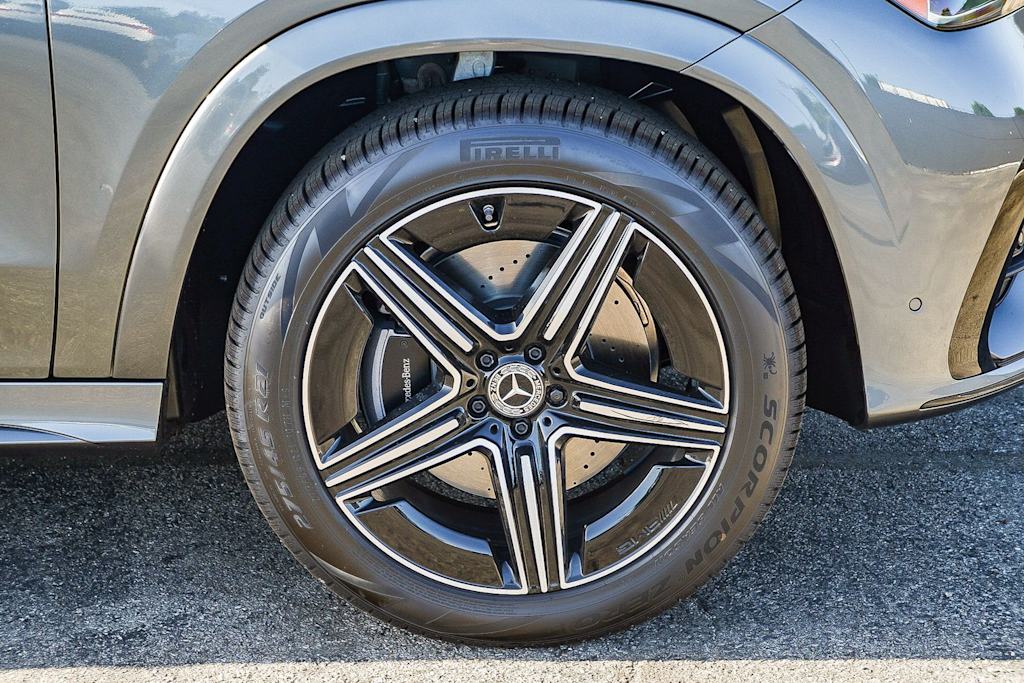 Thumbnail: 2026 Mercedes-Benz GLE - 6