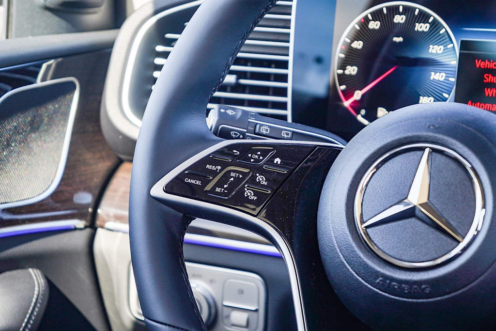 Thumbnail: 2026 Mercedes-Benz GLE - 22