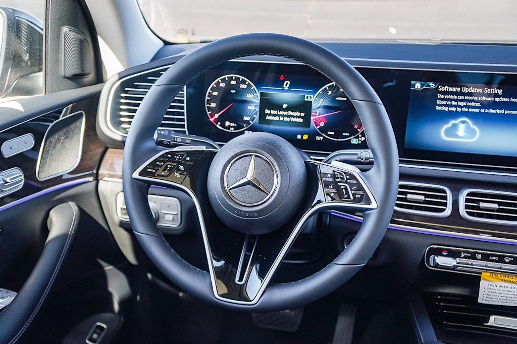 Thumbnail: 2026 Mercedes-Benz GLE - 8