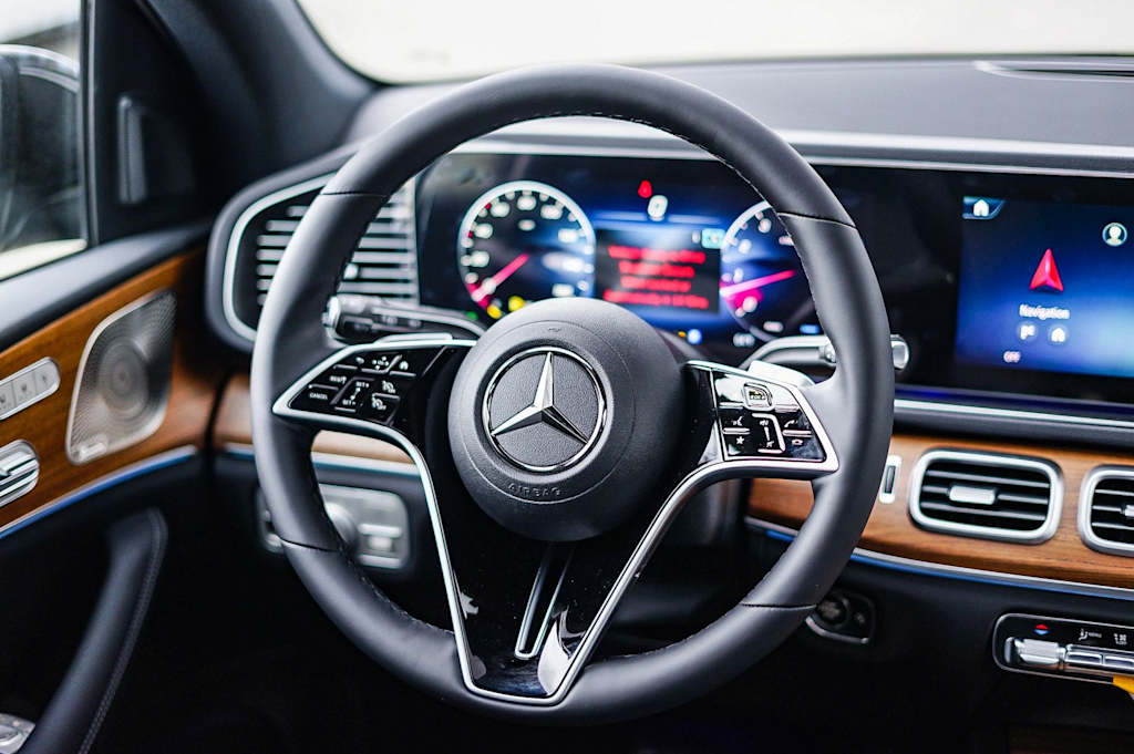 Thumbnail: 2026 Mercedes-Benz GLE - 12